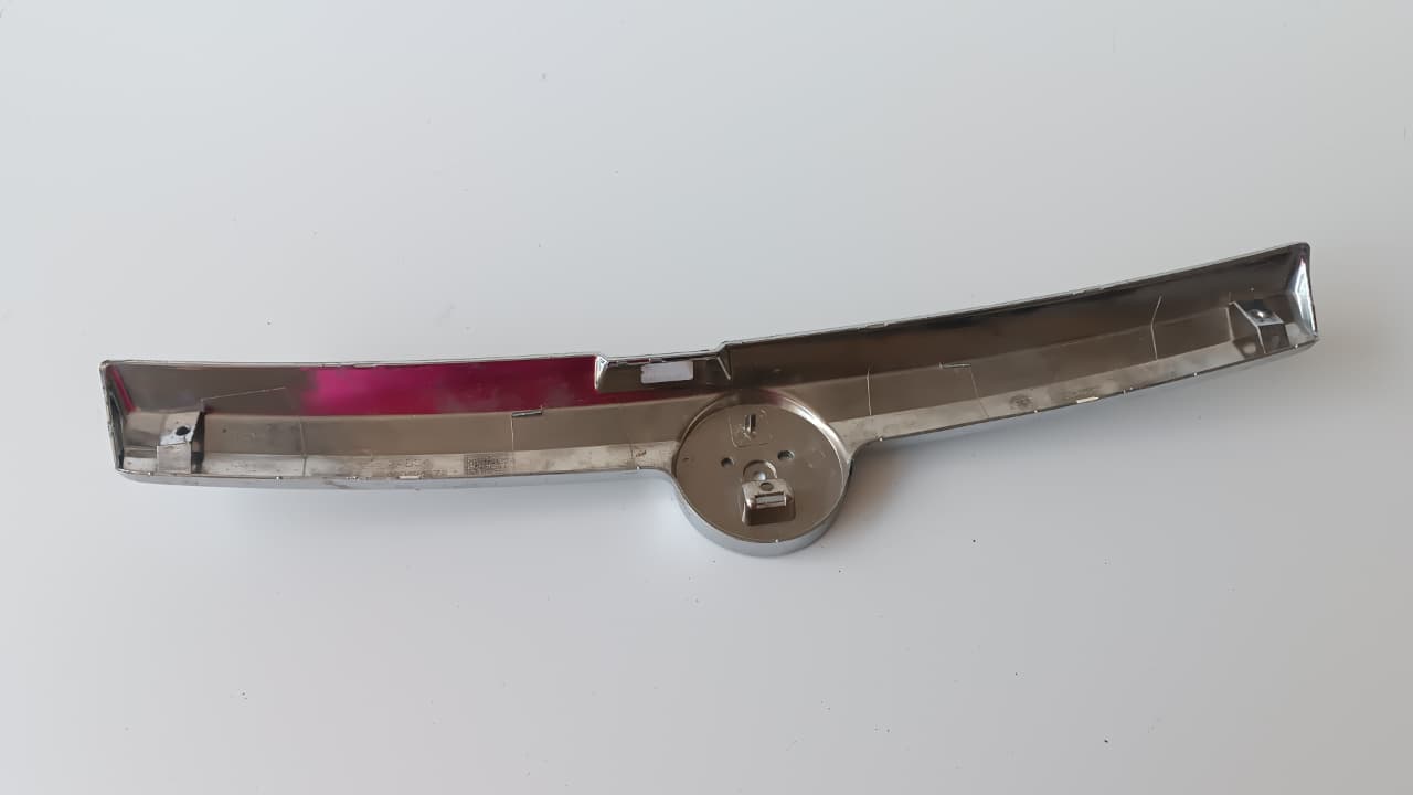 Friso Grade Dianteira Strada Trekking 2013/ 2014/ 2015/ 2016  -  100191978