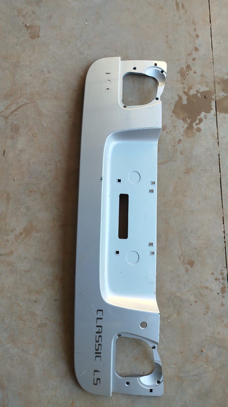 Aplique Tampa Traseira Corsa Classic 2010 a 2015 Prata