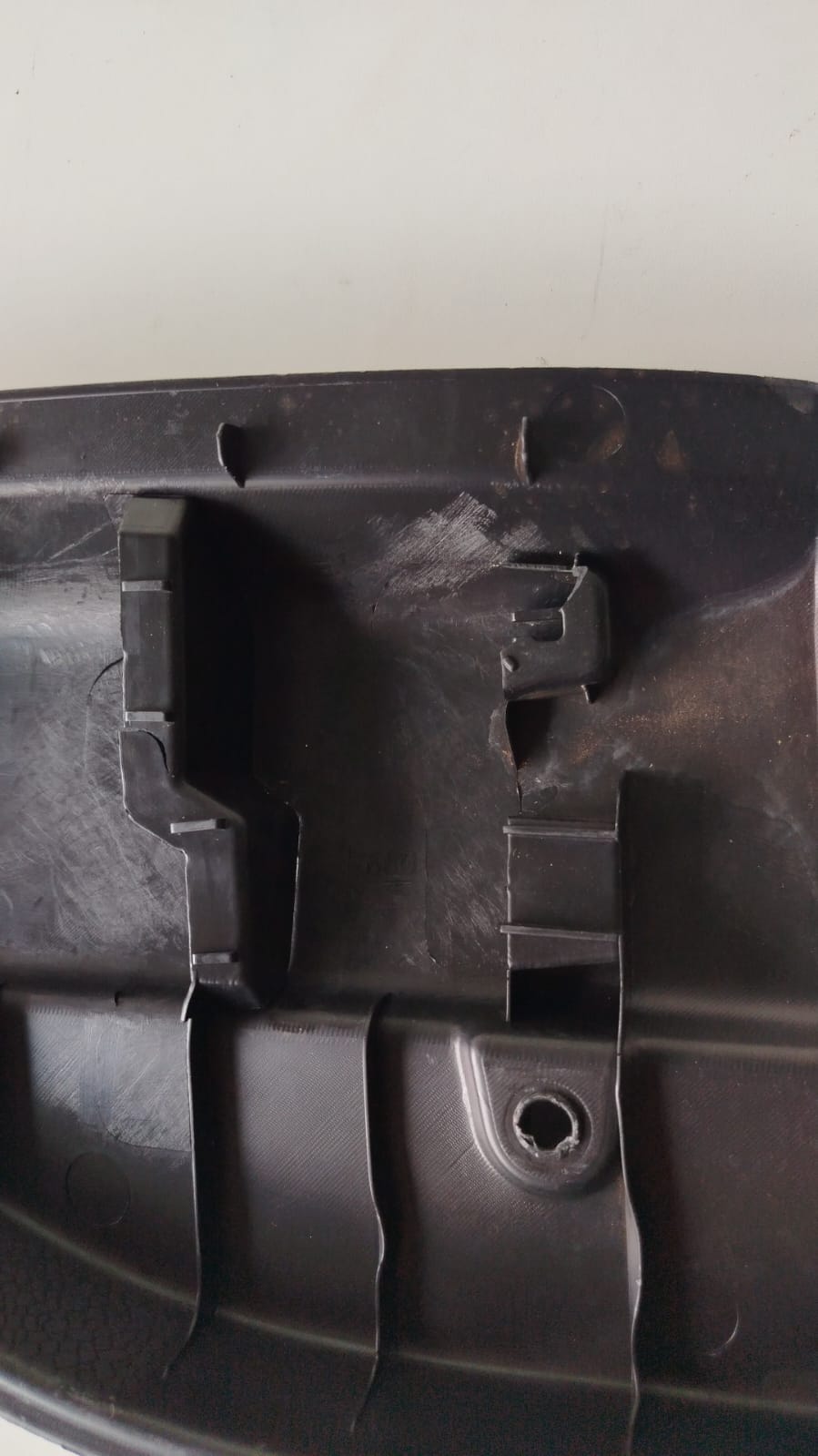 Acabamento Soleira Porta Malas Peugeot 2008/ 2009/ 2010/ 2011/ 2012/ 2013/ 2014/ 2015/ 2016/ 2017/ 2018 -   98085965